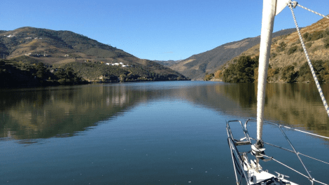 DOURO À VELA - DOURO BY CAR